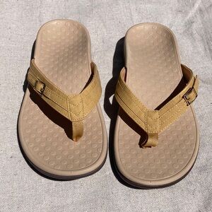 Vionic Flip Flops 🩴